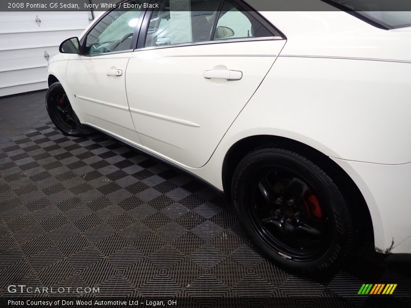 Ivory White / Ebony Black 2008 Pontiac G6 Sedan