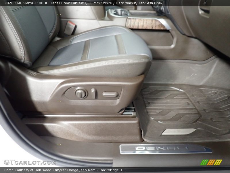 Summit White / Dark Walnut/Dark Ash Gray 2020 GMC Sierra 2500HD Denali Crew Cab 4WD