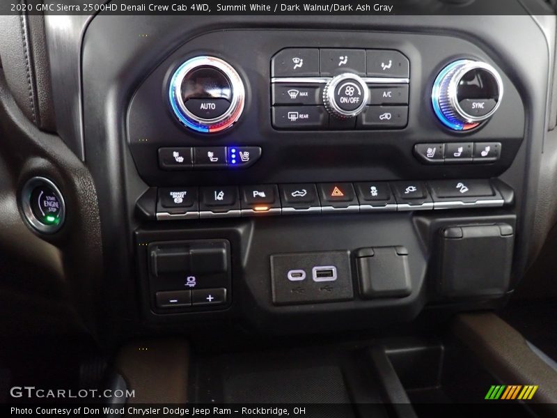 Summit White / Dark Walnut/Dark Ash Gray 2020 GMC Sierra 2500HD Denali Crew Cab 4WD