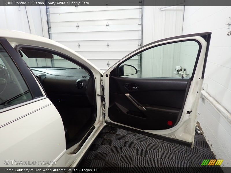 Ivory White / Ebony Black 2008 Pontiac G6 Sedan