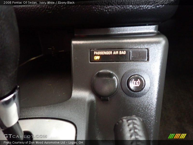Ivory White / Ebony Black 2008 Pontiac G6 Sedan