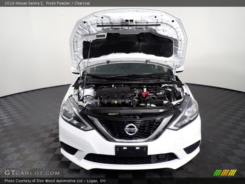 Fresh Powder / Charcoal 2019 Nissan Sentra S