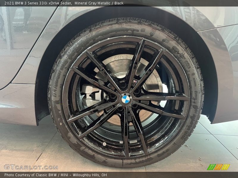 Mineral Gray Metallic / Black 2021 BMW 3 Series 330i xDrive Sedan
