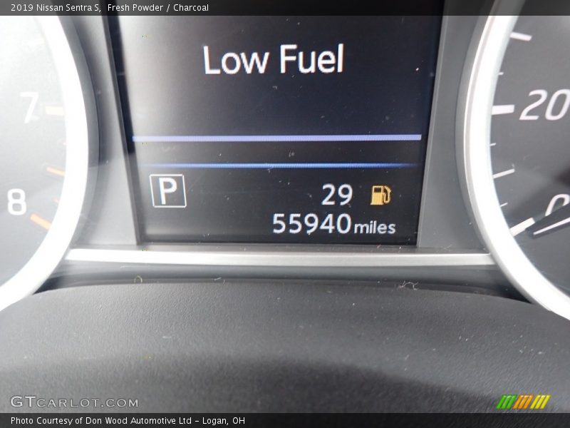 Fresh Powder / Charcoal 2019 Nissan Sentra S