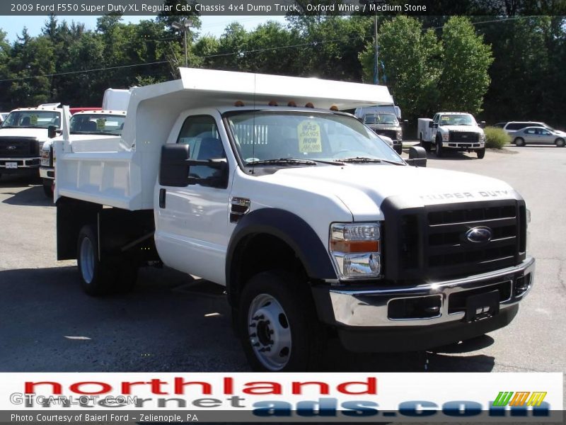 Oxford White / Medium Stone 2009 Ford F550 Super Duty XL Regular Cab Chassis 4x4 Dump Truck