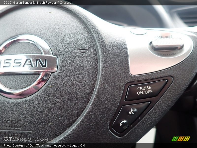 Fresh Powder / Charcoal 2019 Nissan Sentra S