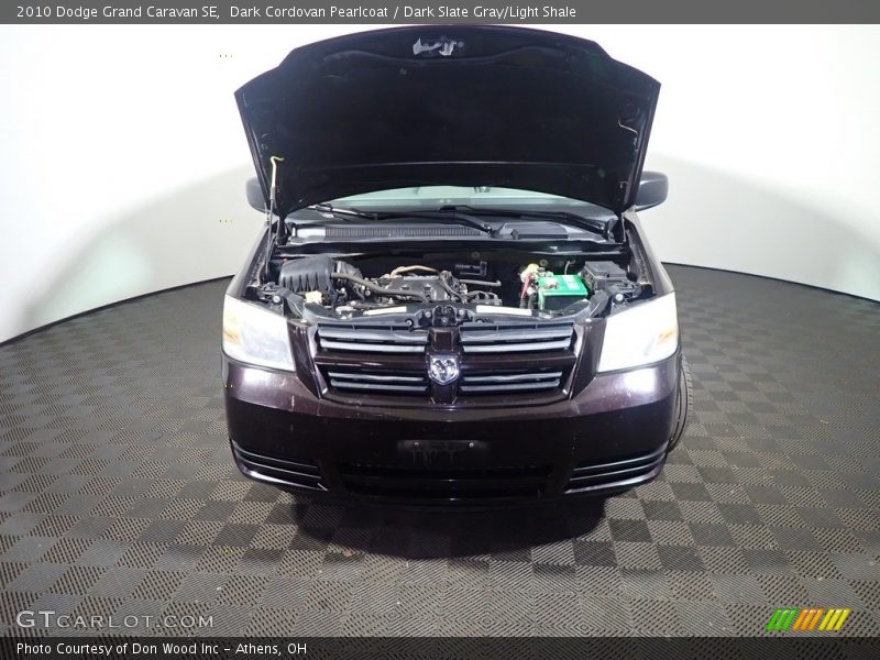 Dark Cordovan Pearlcoat / Dark Slate Gray/Light Shale 2010 Dodge Grand Caravan SE