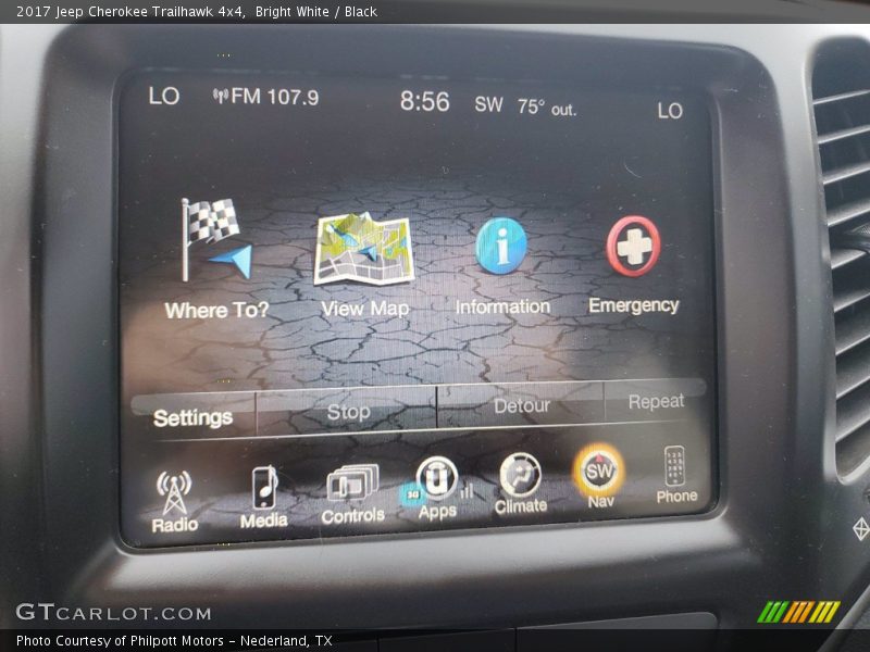 Bright White / Black 2017 Jeep Cherokee Trailhawk 4x4