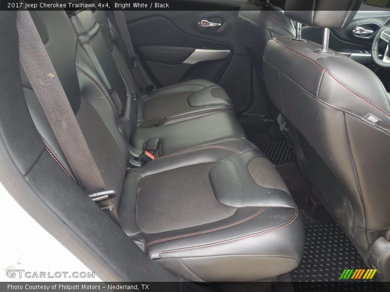 Bright White / Black 2017 Jeep Cherokee Trailhawk 4x4