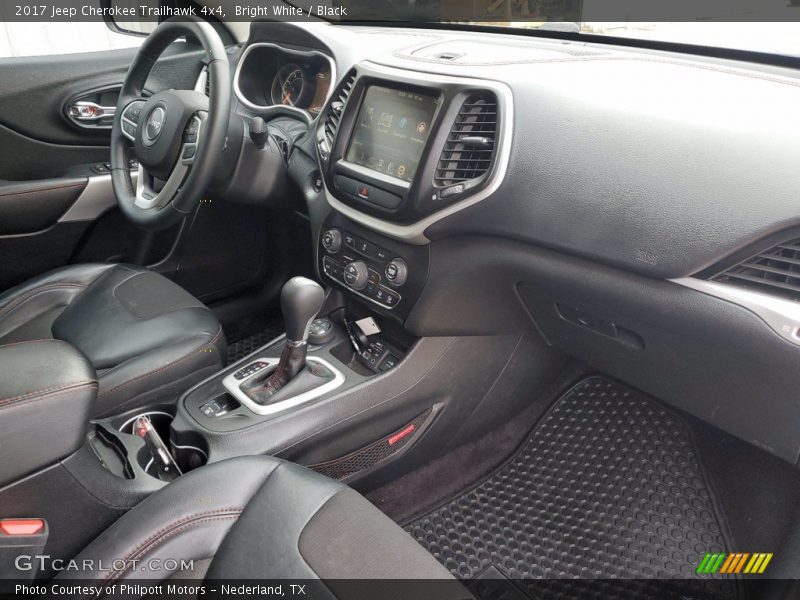 Bright White / Black 2017 Jeep Cherokee Trailhawk 4x4