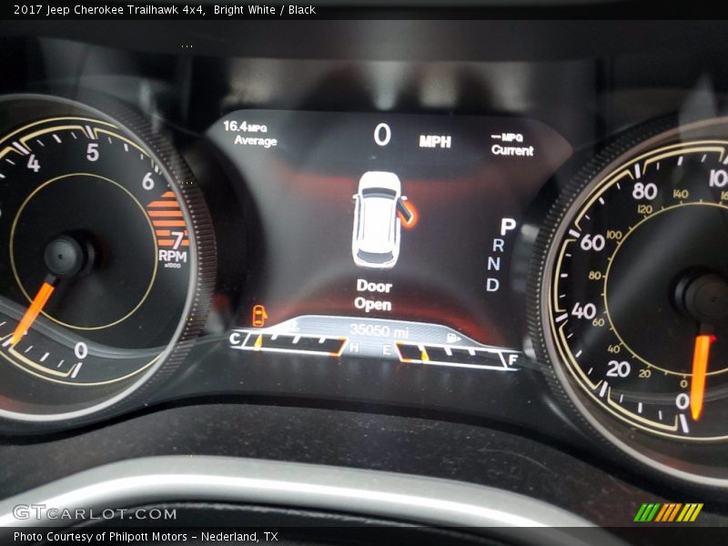 Bright White / Black 2017 Jeep Cherokee Trailhawk 4x4