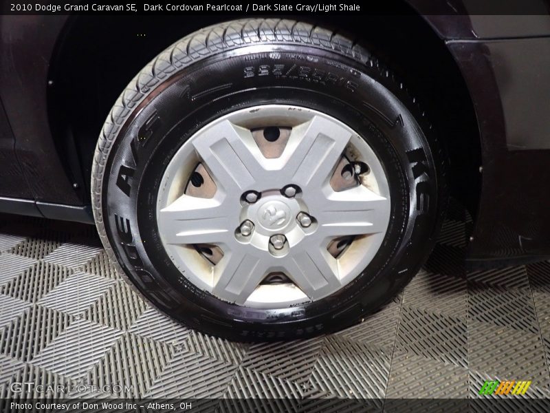Dark Cordovan Pearlcoat / Dark Slate Gray/Light Shale 2010 Dodge Grand Caravan SE