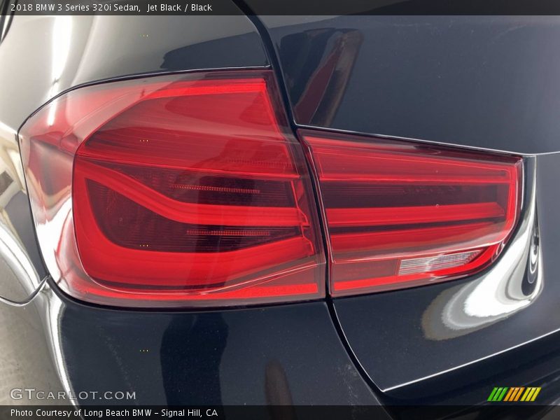 Jet Black / Black 2018 BMW 3 Series 320i Sedan