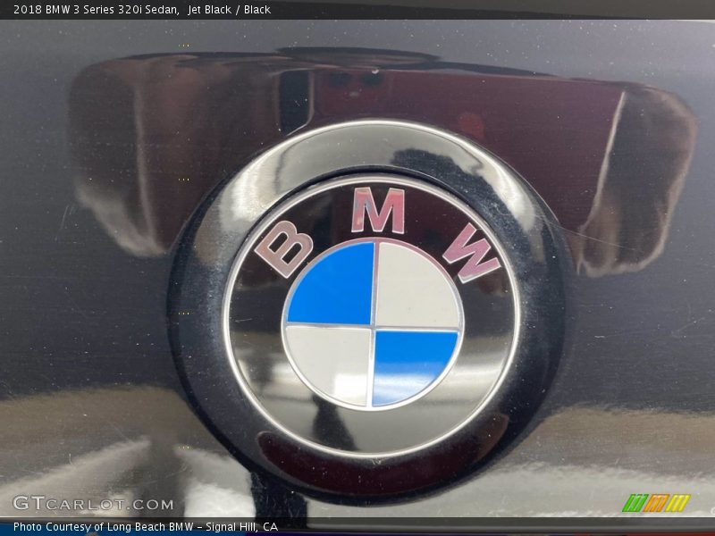 Jet Black / Black 2018 BMW 3 Series 320i Sedan
