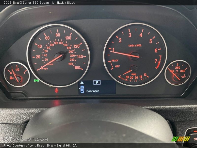 Jet Black / Black 2018 BMW 3 Series 320i Sedan