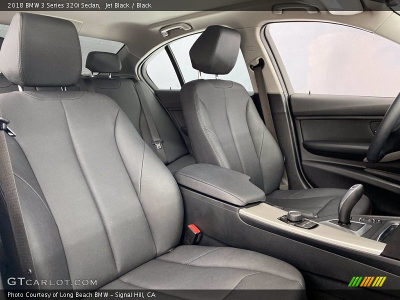 Jet Black / Black 2018 BMW 3 Series 320i Sedan