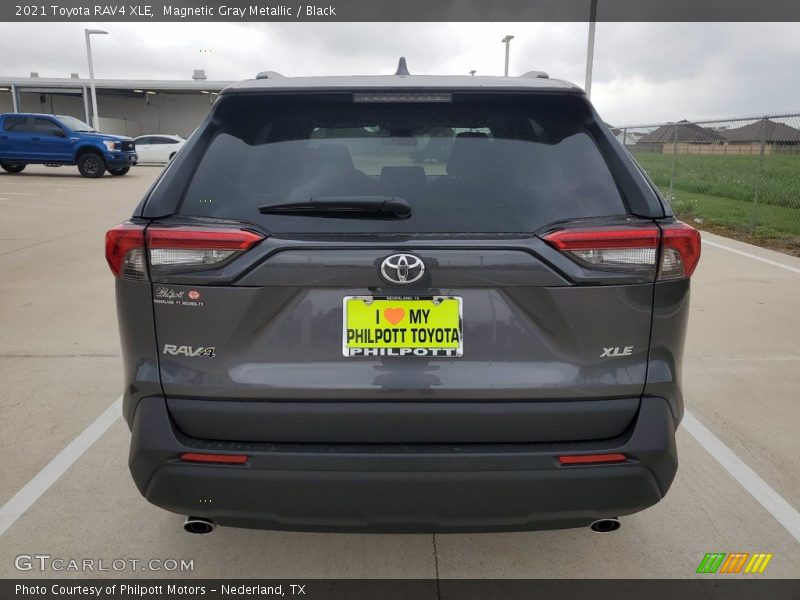 Magnetic Gray Metallic / Black 2021 Toyota RAV4 XLE
