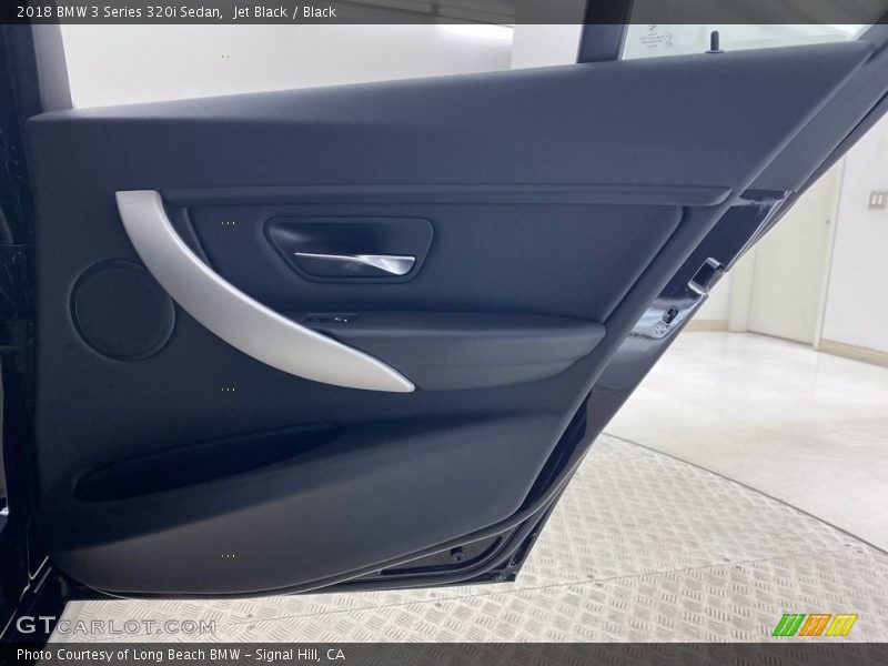Jet Black / Black 2018 BMW 3 Series 320i Sedan