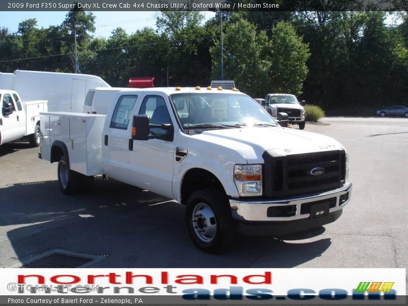 Oxford White / Medium Stone 2009 Ford F350 Super Duty XL Crew Cab 4x4 Chassis Utility