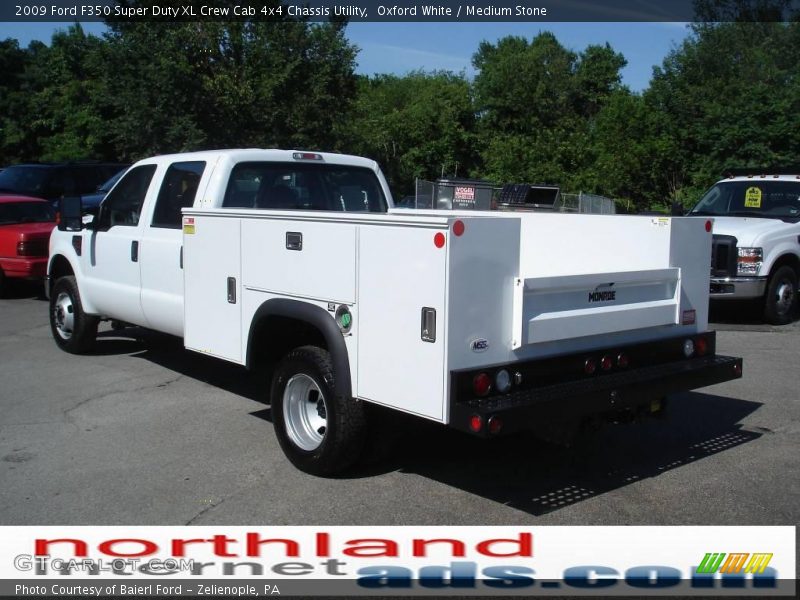 Oxford White / Medium Stone 2009 Ford F350 Super Duty XL Crew Cab 4x4 Chassis Utility