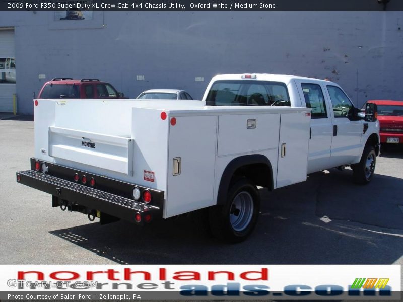 Oxford White / Medium Stone 2009 Ford F350 Super Duty XL Crew Cab 4x4 Chassis Utility