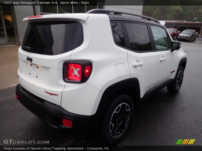 Alpine White / Black 2017 Jeep Renegade Trailhawk 4x4