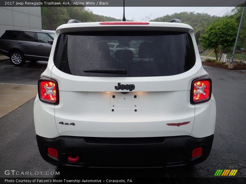 Alpine White / Black 2017 Jeep Renegade Trailhawk 4x4