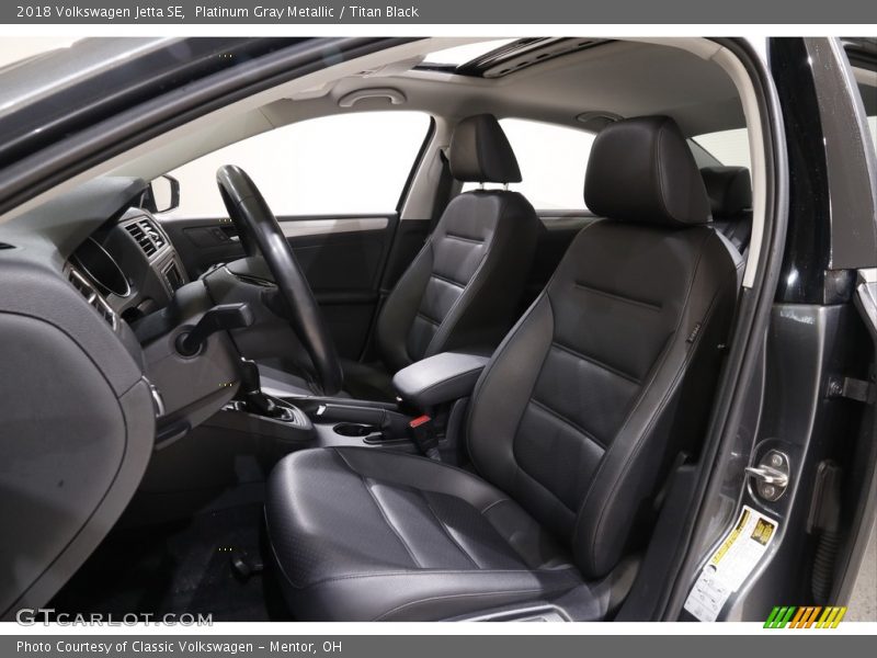 Platinum Gray Metallic / Titan Black 2018 Volkswagen Jetta SE