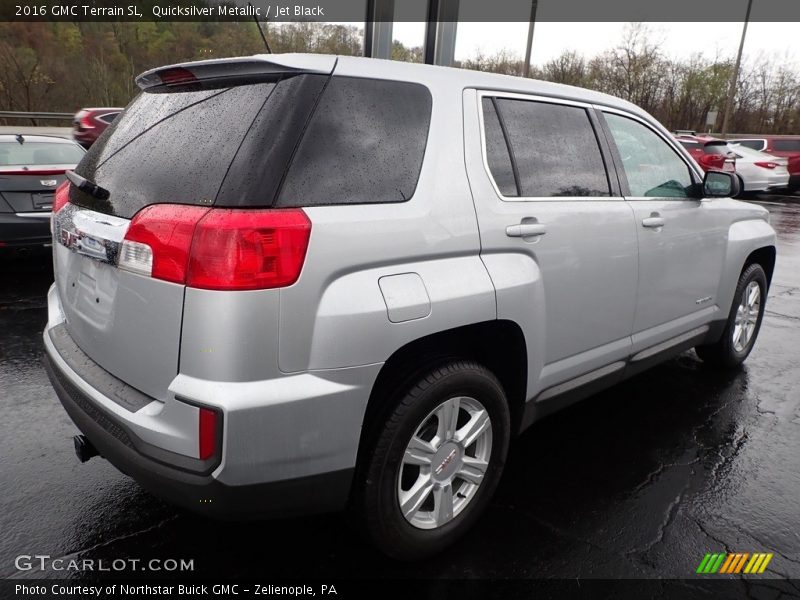 Quicksilver Metallic / Jet Black 2016 GMC Terrain SL