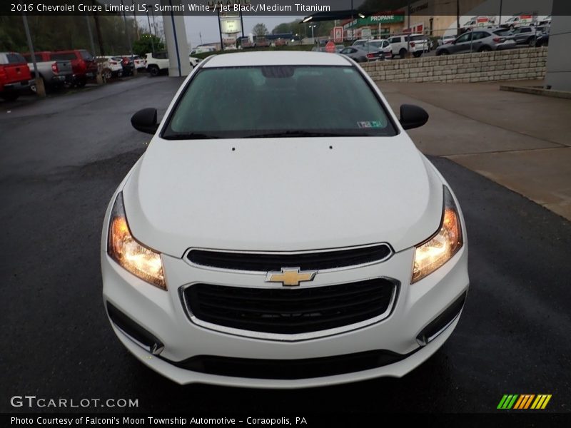 Summit White / Jet Black/Medium Titanium 2016 Chevrolet Cruze Limited LS