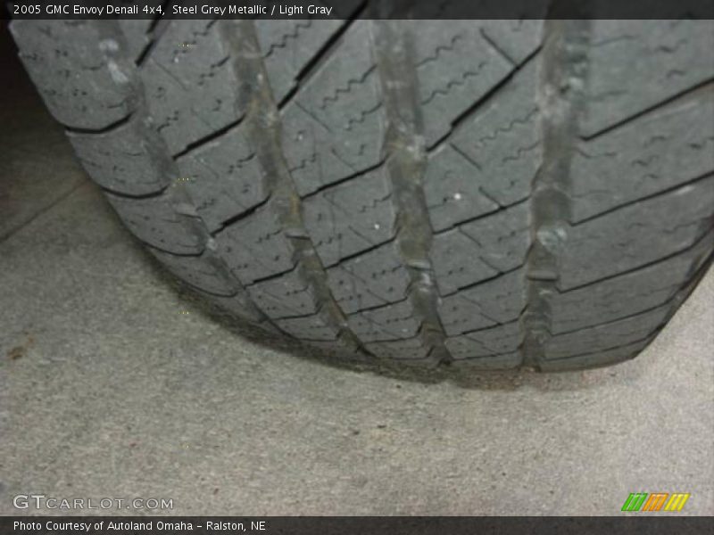 Steel Grey Metallic / Light Gray 2005 GMC Envoy Denali 4x4