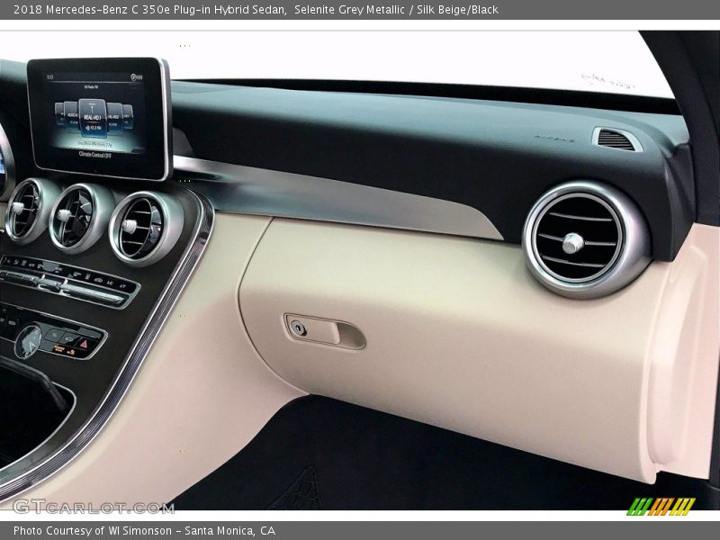 Selenite Grey Metallic / Silk Beige/Black 2018 Mercedes-Benz C 350e Plug-in Hybrid Sedan