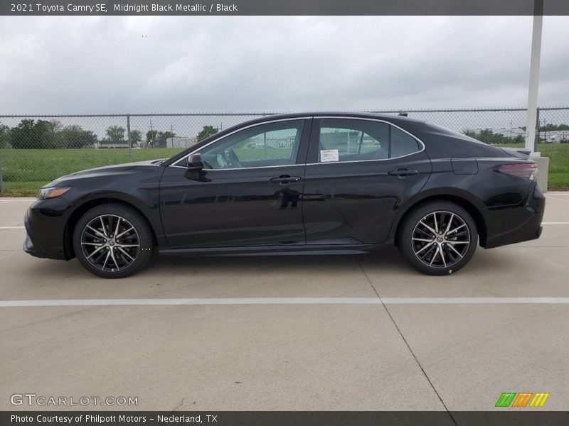 Midnight Black Metallic / Black 2021 Toyota Camry SE