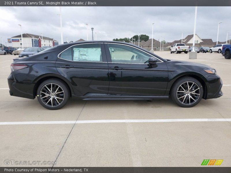 Midnight Black Metallic / Black 2021 Toyota Camry SE