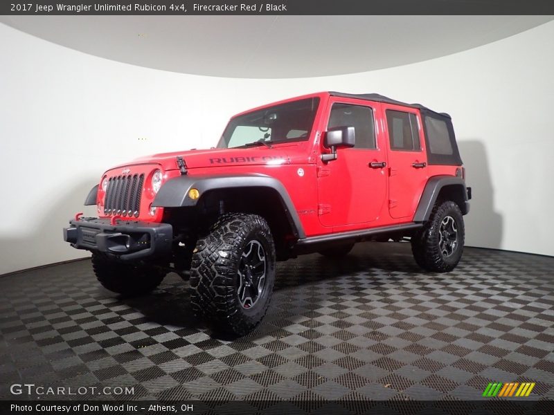 Firecracker Red / Black 2017 Jeep Wrangler Unlimited Rubicon 4x4