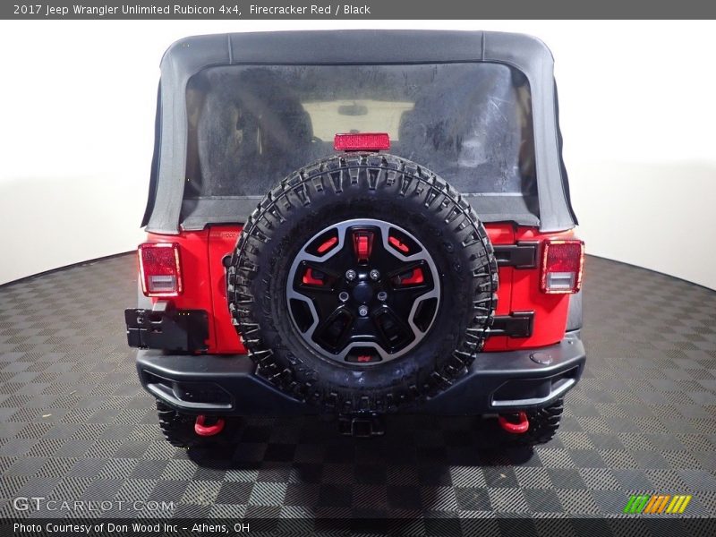 Firecracker Red / Black 2017 Jeep Wrangler Unlimited Rubicon 4x4