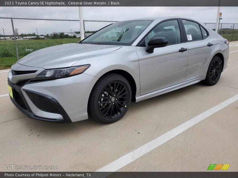 Front 3/4 View of 2021 Camry SE Nightshade