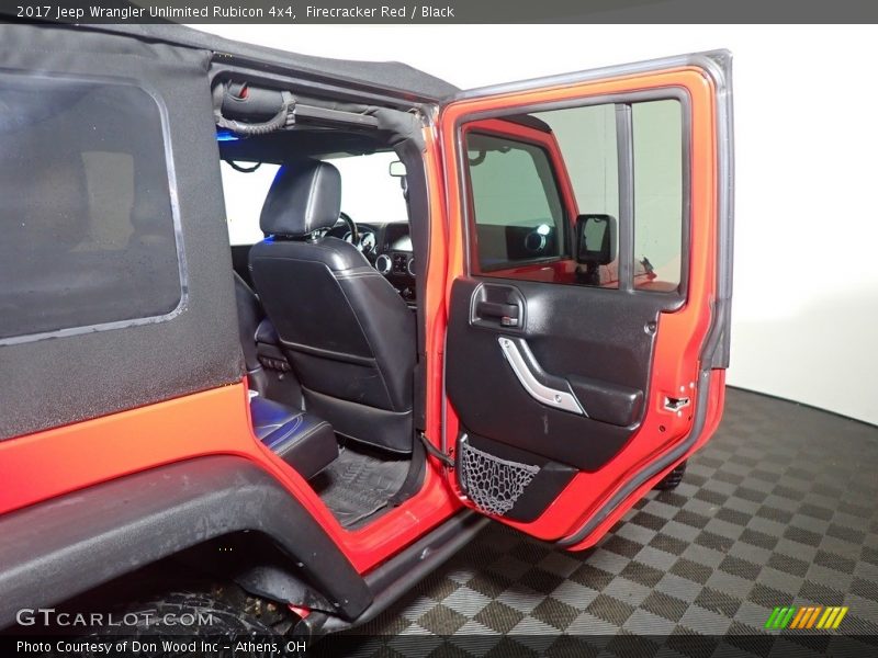 Firecracker Red / Black 2017 Jeep Wrangler Unlimited Rubicon 4x4