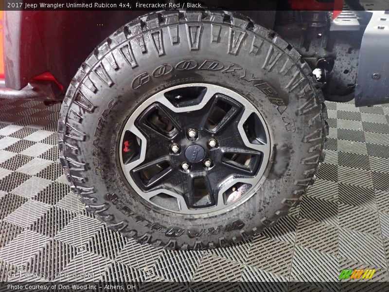 Firecracker Red / Black 2017 Jeep Wrangler Unlimited Rubicon 4x4
