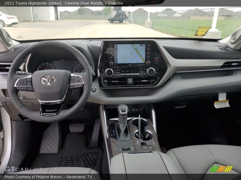 Celestial Silver Metallic / Graphite 2021 Toyota Highlander Limited