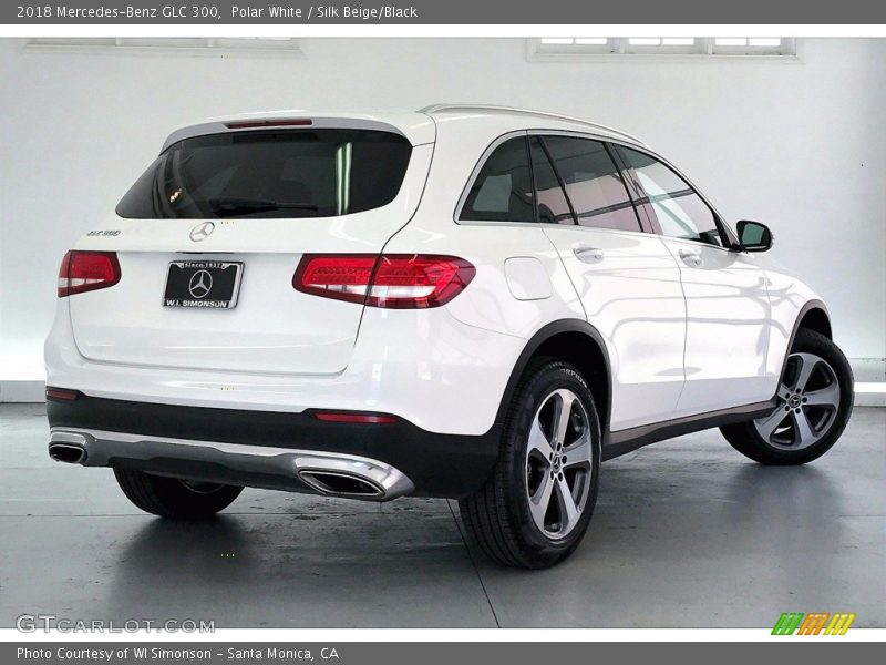 Polar White / Silk Beige/Black 2018 Mercedes-Benz GLC 300