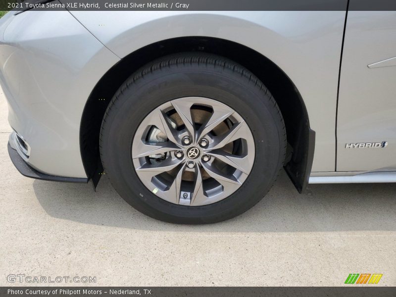 Celestial Silver Metallic / Gray 2021 Toyota Sienna XLE Hybrid