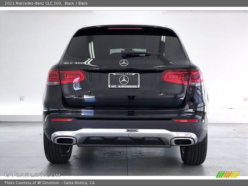 Black / Black 2021 Mercedes-Benz GLC 300