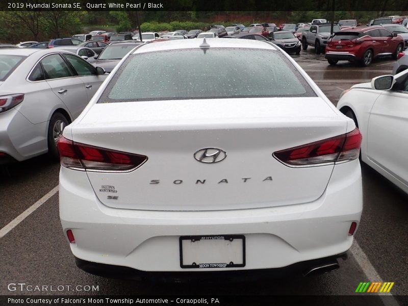 Quartz White Pearl / Black 2019 Hyundai Sonata SE