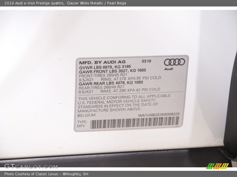Glacier White Metallic / Pearl Beige 2019 Audi e-tron Prestige quattro