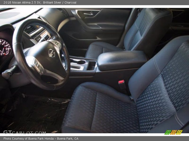 Brilliant Silver / Charcoal 2018 Nissan Altima 2.5 SV