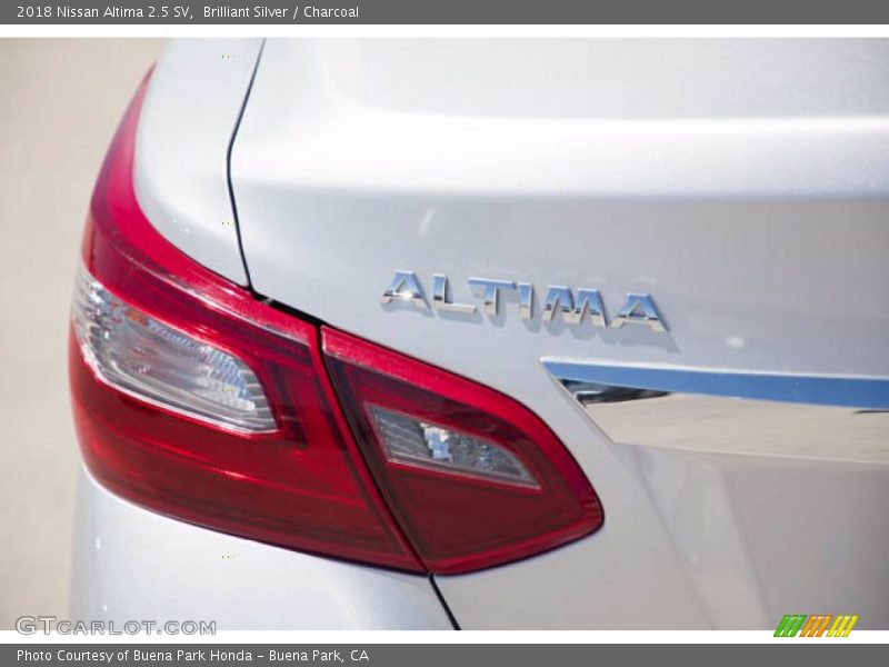 Brilliant Silver / Charcoal 2018 Nissan Altima 2.5 SV