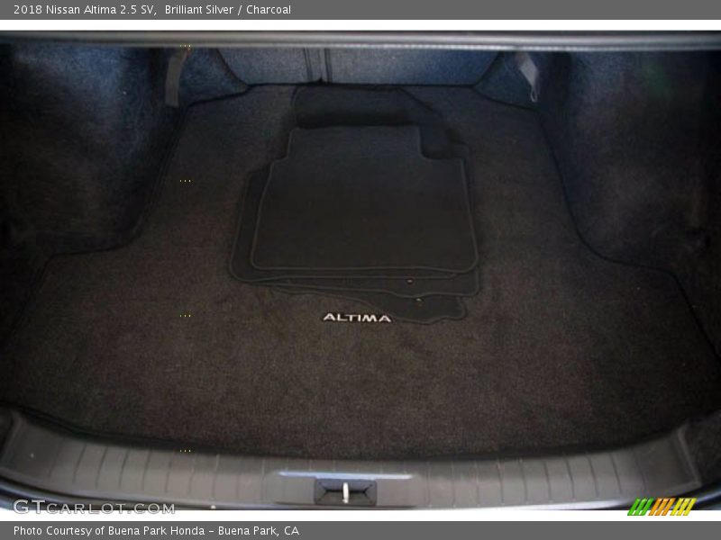 Brilliant Silver / Charcoal 2018 Nissan Altima 2.5 SV