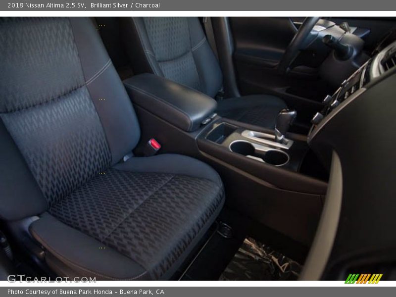 Brilliant Silver / Charcoal 2018 Nissan Altima 2.5 SV