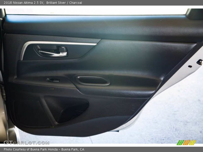 Brilliant Silver / Charcoal 2018 Nissan Altima 2.5 SV